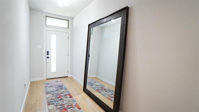 Photo - 1847 Balfour Bnd