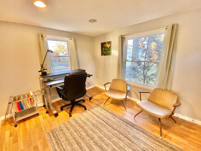 Photo - 2336 Canterbury Rd Unit ID1057680P