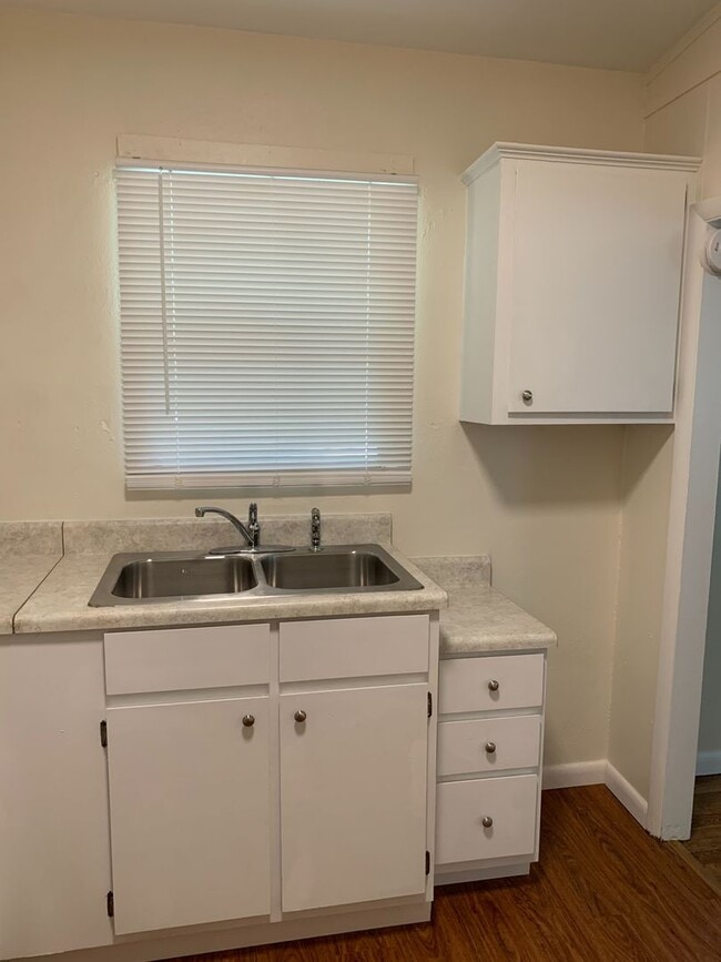 Photo - 174-174 Hart Ave Unit 174 Hart Avenue