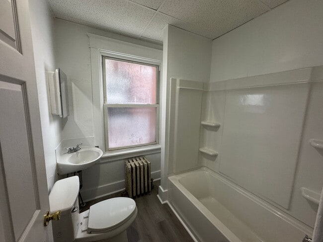 Photo - Water Street Duplex Unidad First Floor
