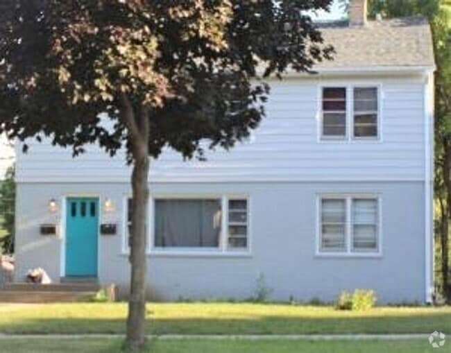 Building Photo - 8131 W Villard Ave Rental
