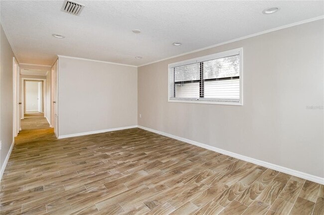 Photo - 243 Acorn Dr