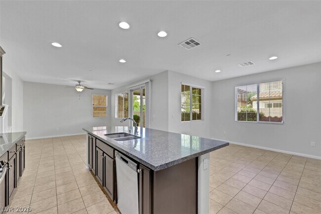 Photo - 2556 Sable Creek St