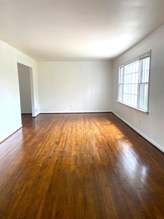 Photo - 1826 Eastridge Dr