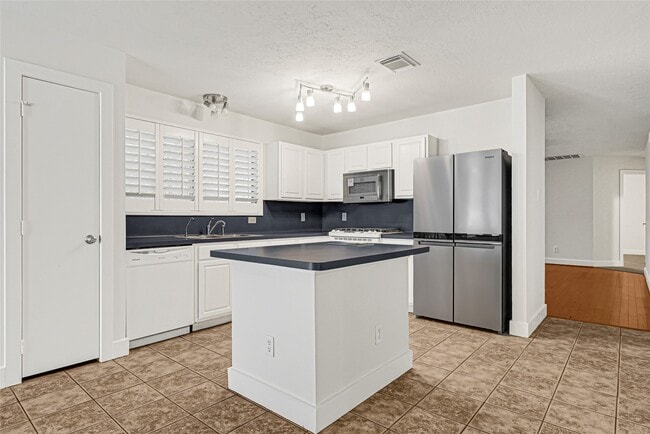 Photo - 6222 Spruce Bough Ct