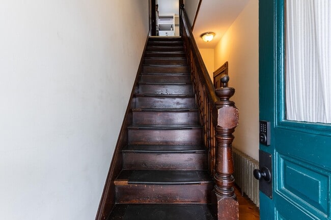 Photo - 19 Blossom St