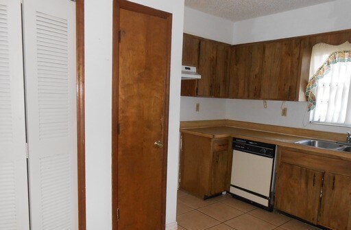 Photo - 2007 Unit 2007 Kelley Ave.