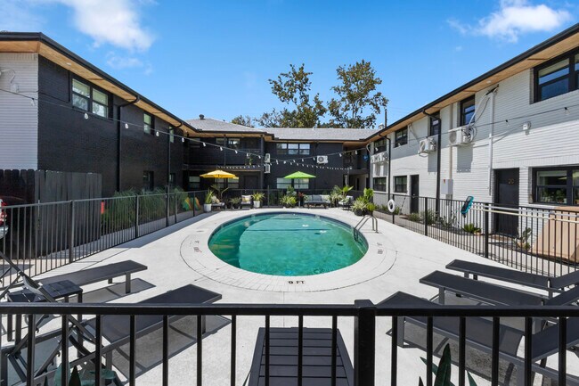Resort Style Pool with Lounge Chairs - The Block At Montrose Rental