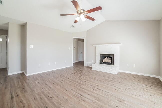 Photo - 9179 Belmont Dr