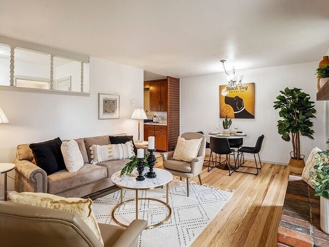 Photo - 2 Bed and 1 bath charming and move-in-ready home