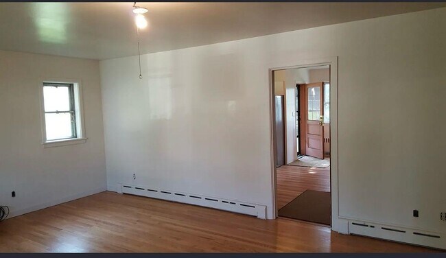 Photo - 731 S 27th St