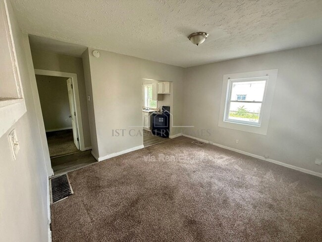 Photo - 289 Sumner Ct