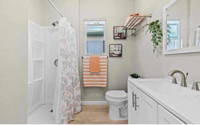 Photo - 356 Lehua St