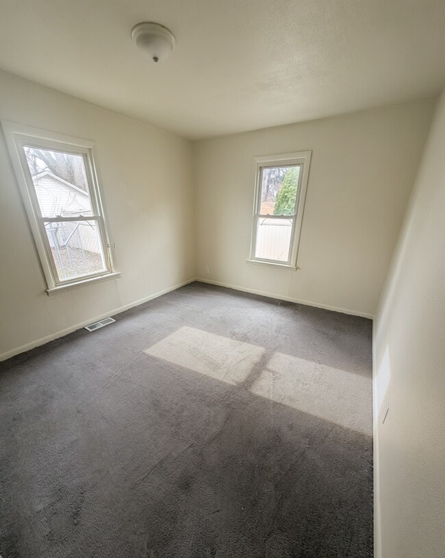 Photo - 4428 Pengelly Rd