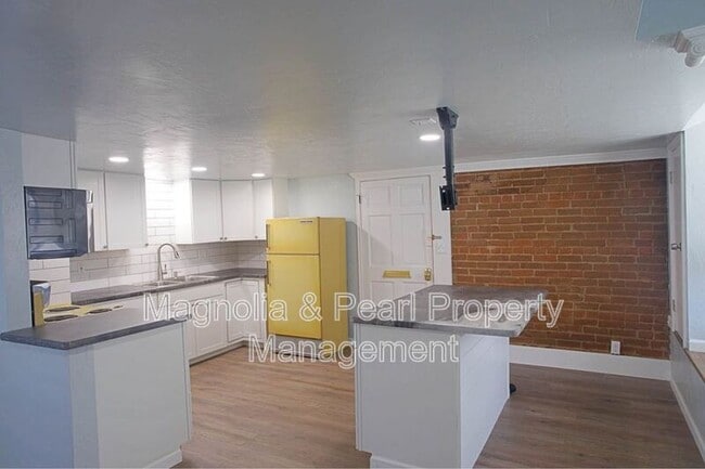 Photo - 1411 N 13th St Casa