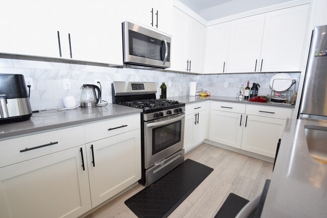 Photo - 1640 S 29th Blvd