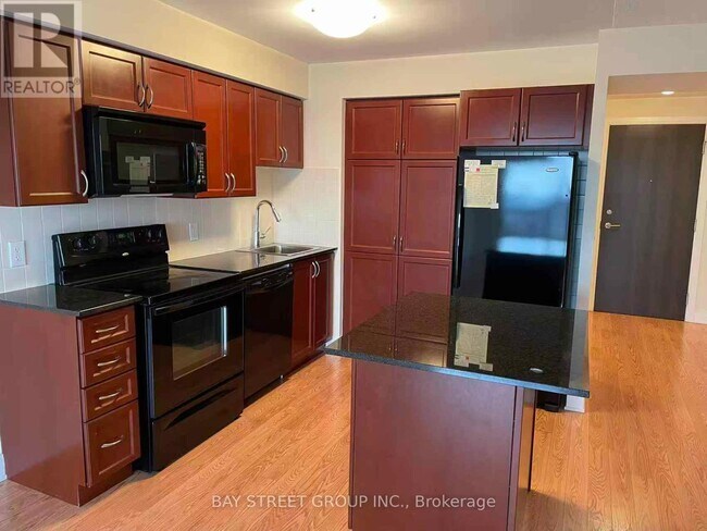 Photo - 125 Village Green Square Unit 2102