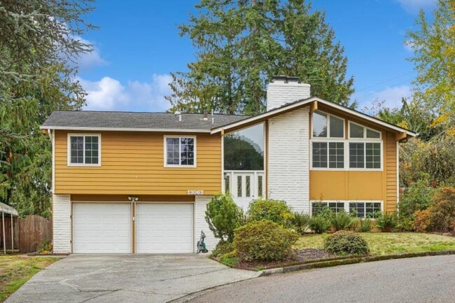 Photo - 5 bedroom in Renton WA 98058