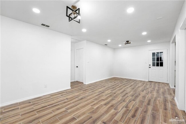 14 1st St