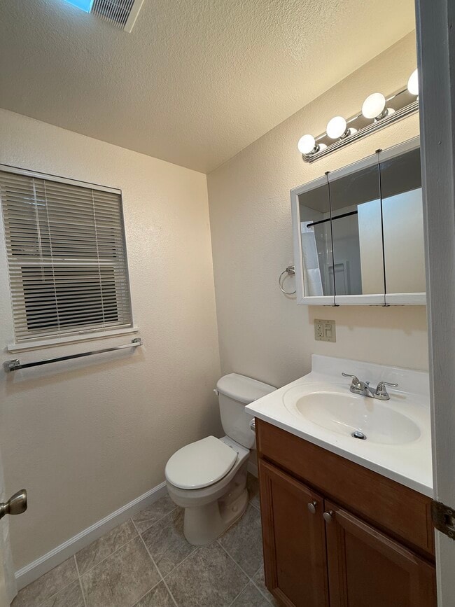 Photo - 19670 NW Pondosa Ct