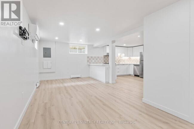 Photo - 93C Tarquin Crescent