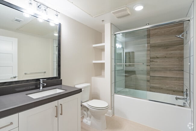 1 BR, 1BA - 704SF A1