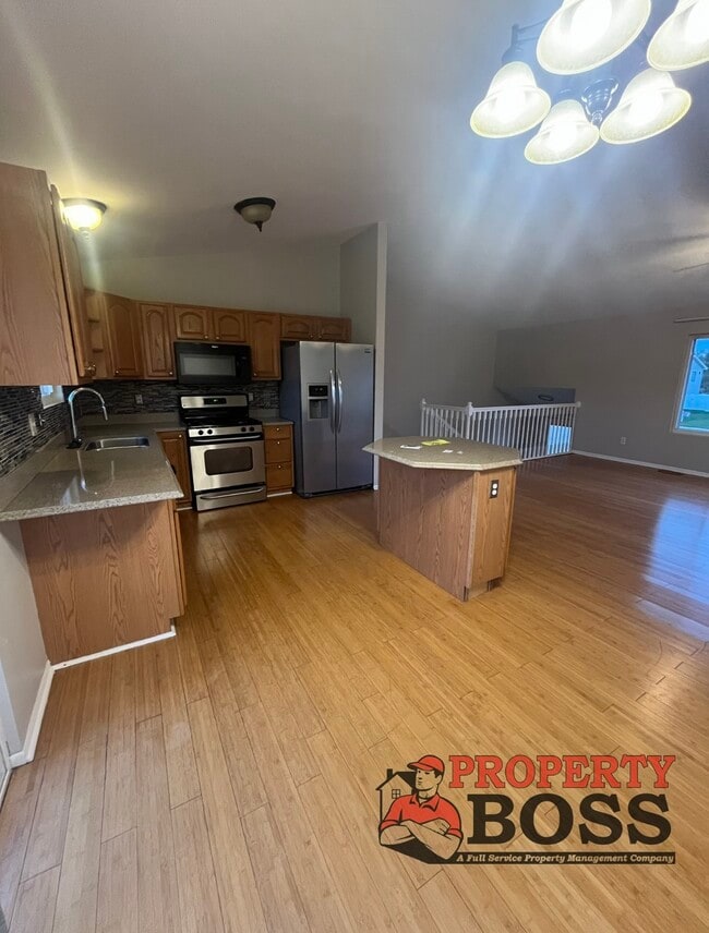 Photo - 3023 W 63rd Ln