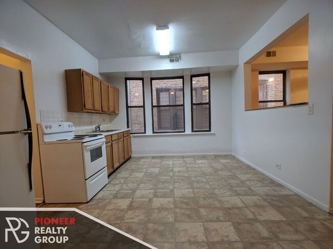 Photo - 2319 N Kedzie Blvd Unit 2R