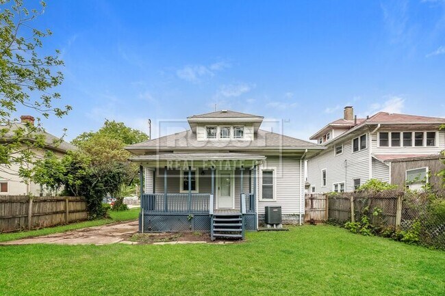 Photo - 363 E Cecil St