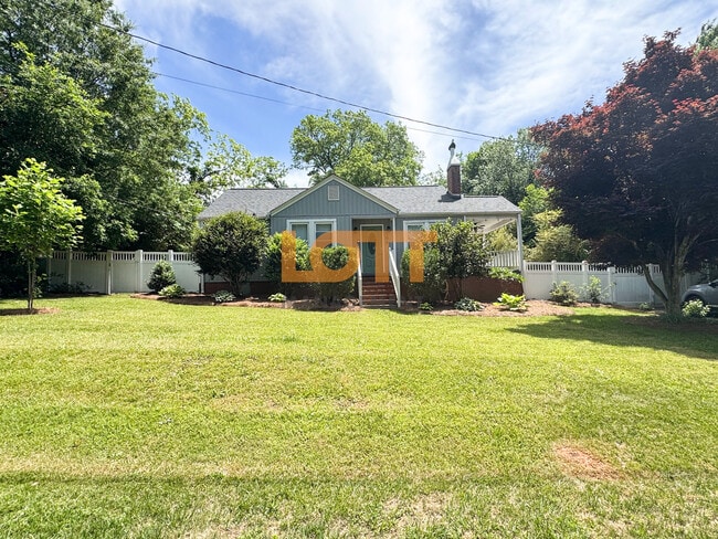 Photo - 106 E C Ave