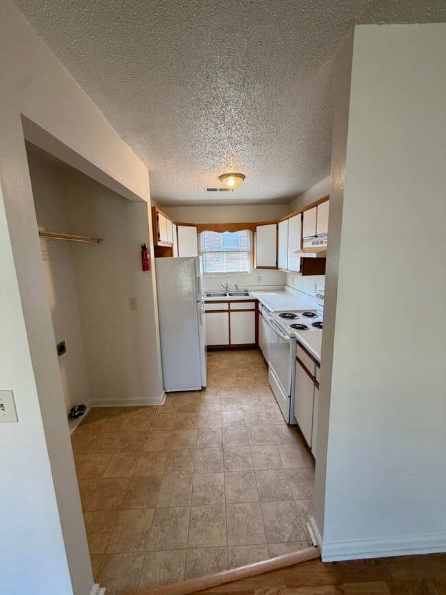 Photo - 19 Driftwood Cir