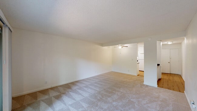 Building Photo - 1004 Ignacio Blvd Unit 49