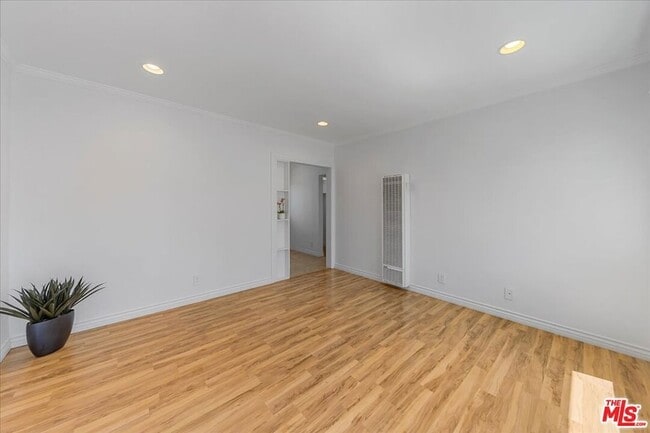 Photo - 2954 Exposition Blvd Unit 1