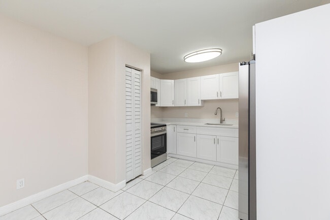 Photo - 7750 SW 10th Ct