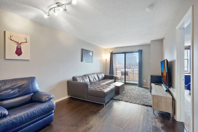 Photo - 401 S 1st St