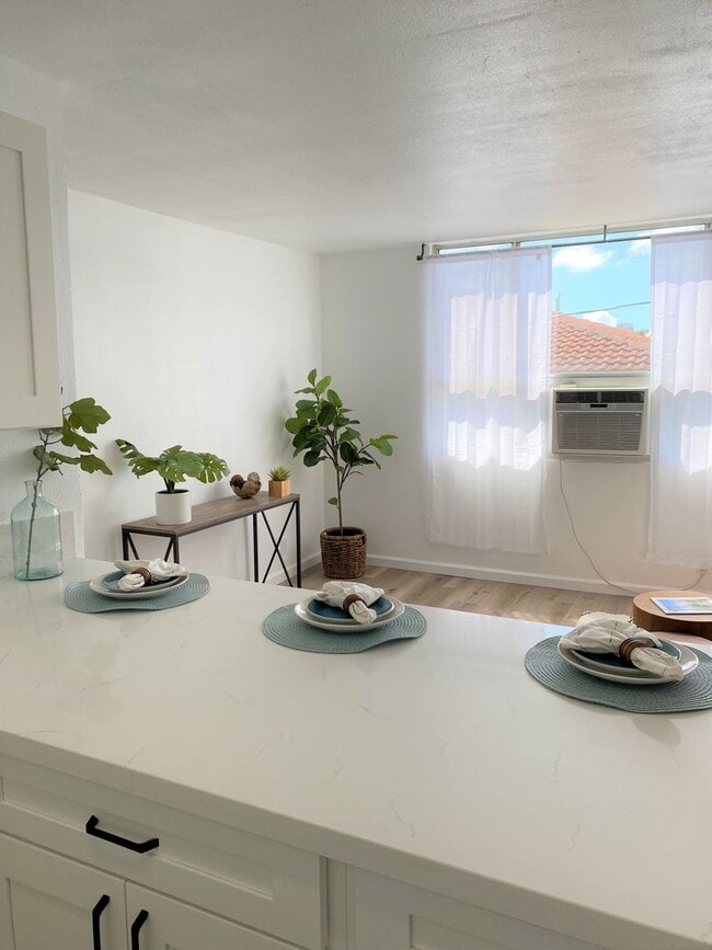 Photo - The Leilehua near Downtown Honolulu - Renovated 1 Bedroom 1 Bath 1 Covered Parking Unit 216