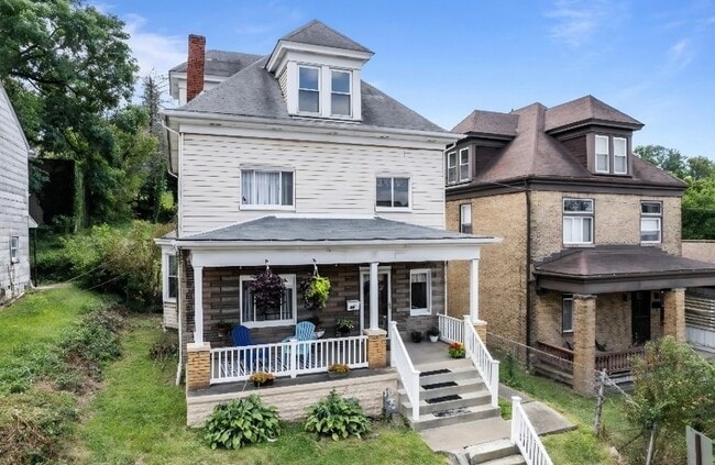 Building Photo - 59 Maytide St