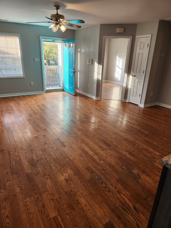 Photo - 1808 Edwards Ave