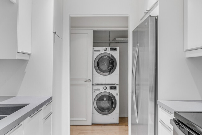 Photo - 8535 N West Knoll Dr Unit 213