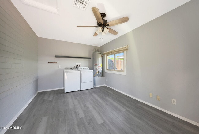 Photo - 6904 E 6th St