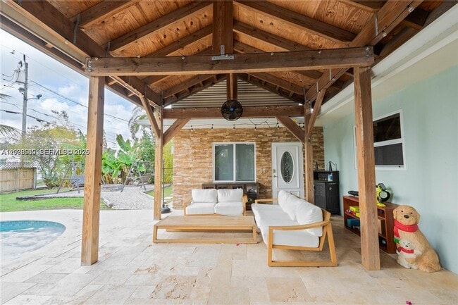 Photo - 1304 N 40th Ave
