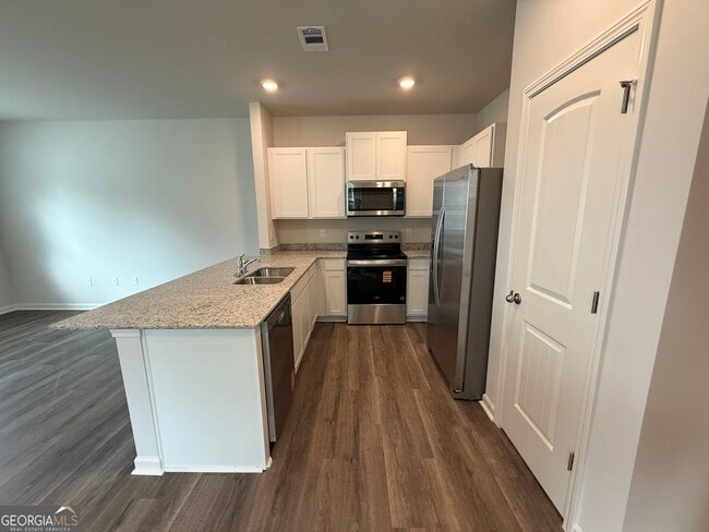 Photo - 2529 Shorter Ave