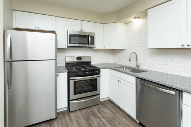 Photo - 23700 W Warren Ave Unit 7781
