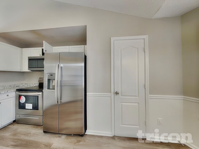 Photo - 1016 Forest Glen