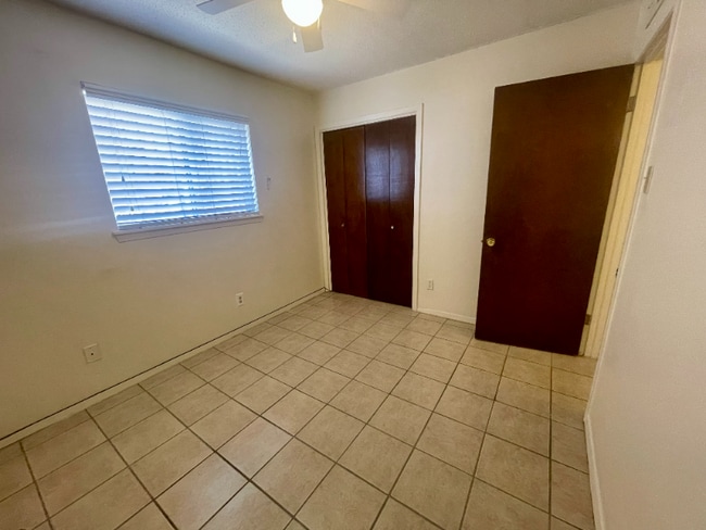 Photo - 8621 Mettler Dr