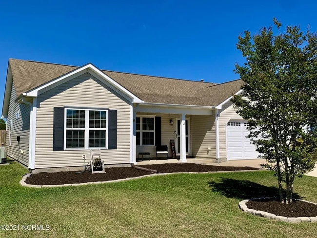 Photo - 406 Amaryllis Ln