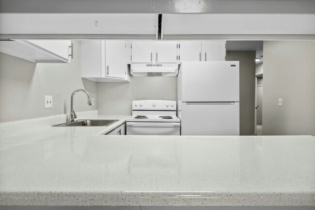 Photo - The Alexander