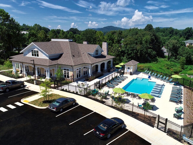 Photo - 5th Street Place