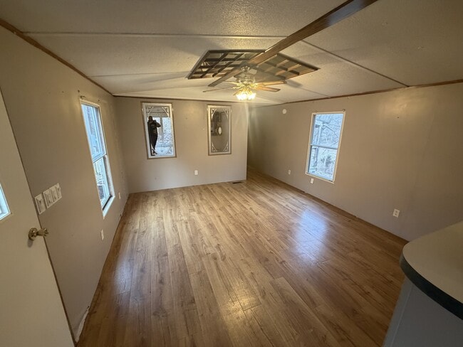 Photo - 1415 Eastview Rd