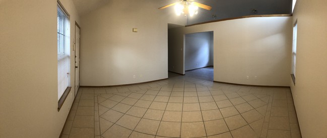 Living Room - 506 E La Vista Ave Apartment Unit 500 E La Vista A